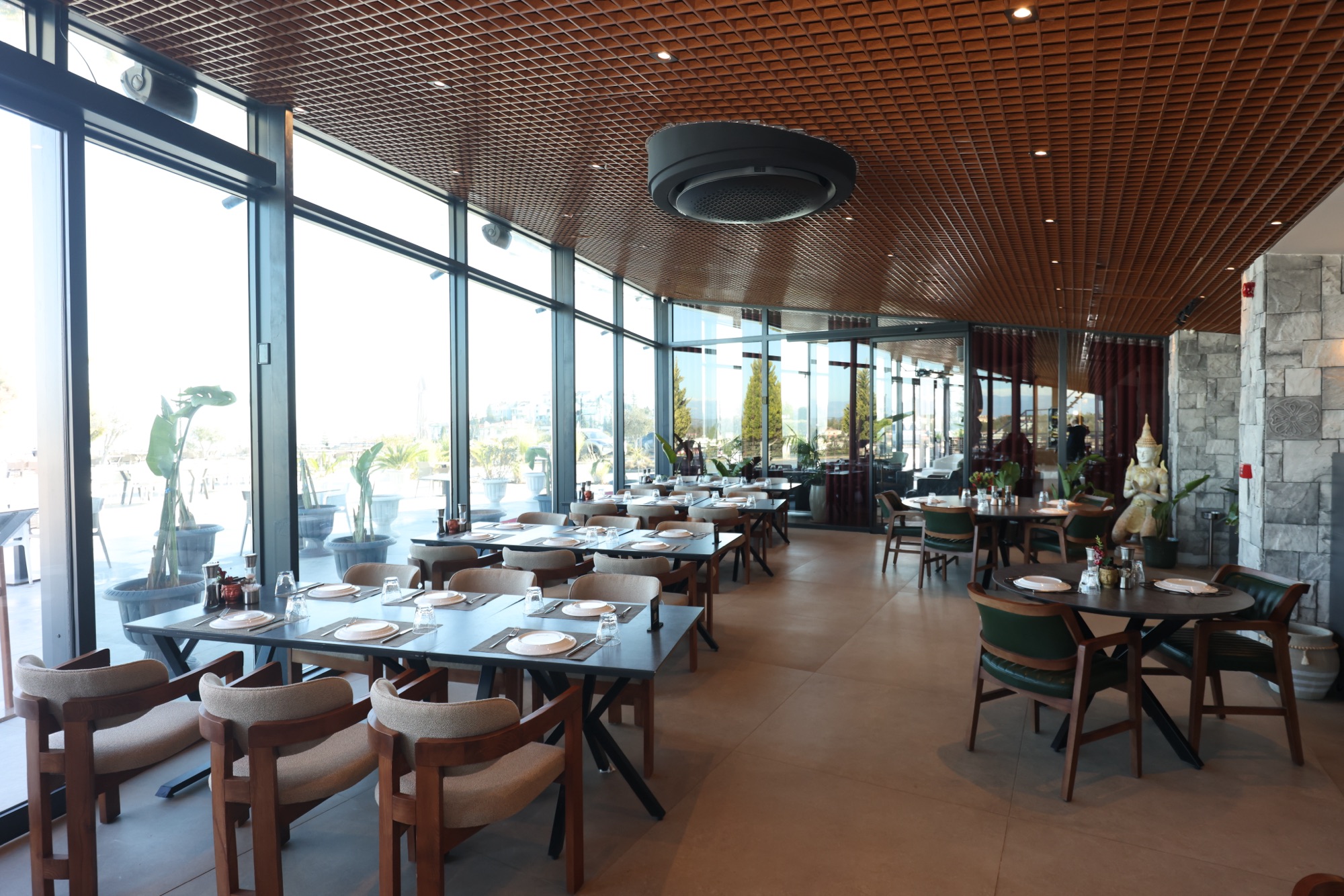 Canyon Hotel restoran